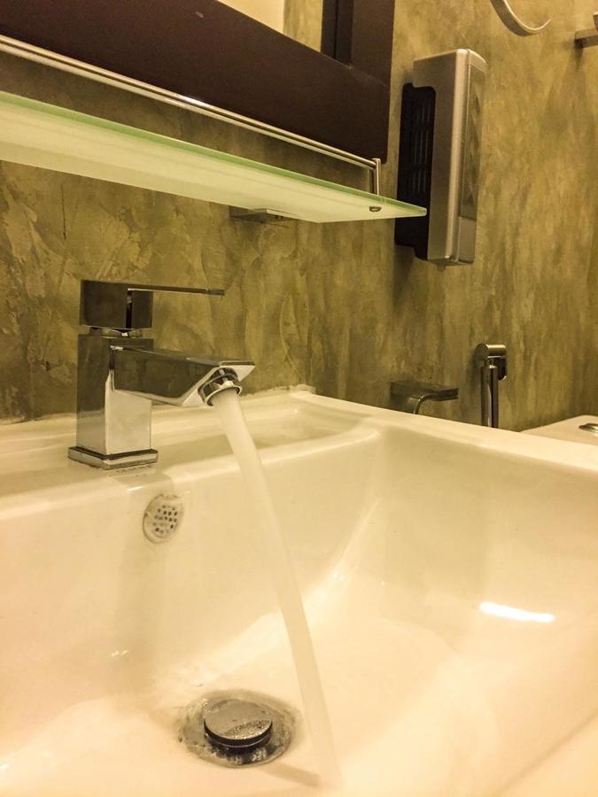 Us Motel Colombo Homagama Екстер'єр фото