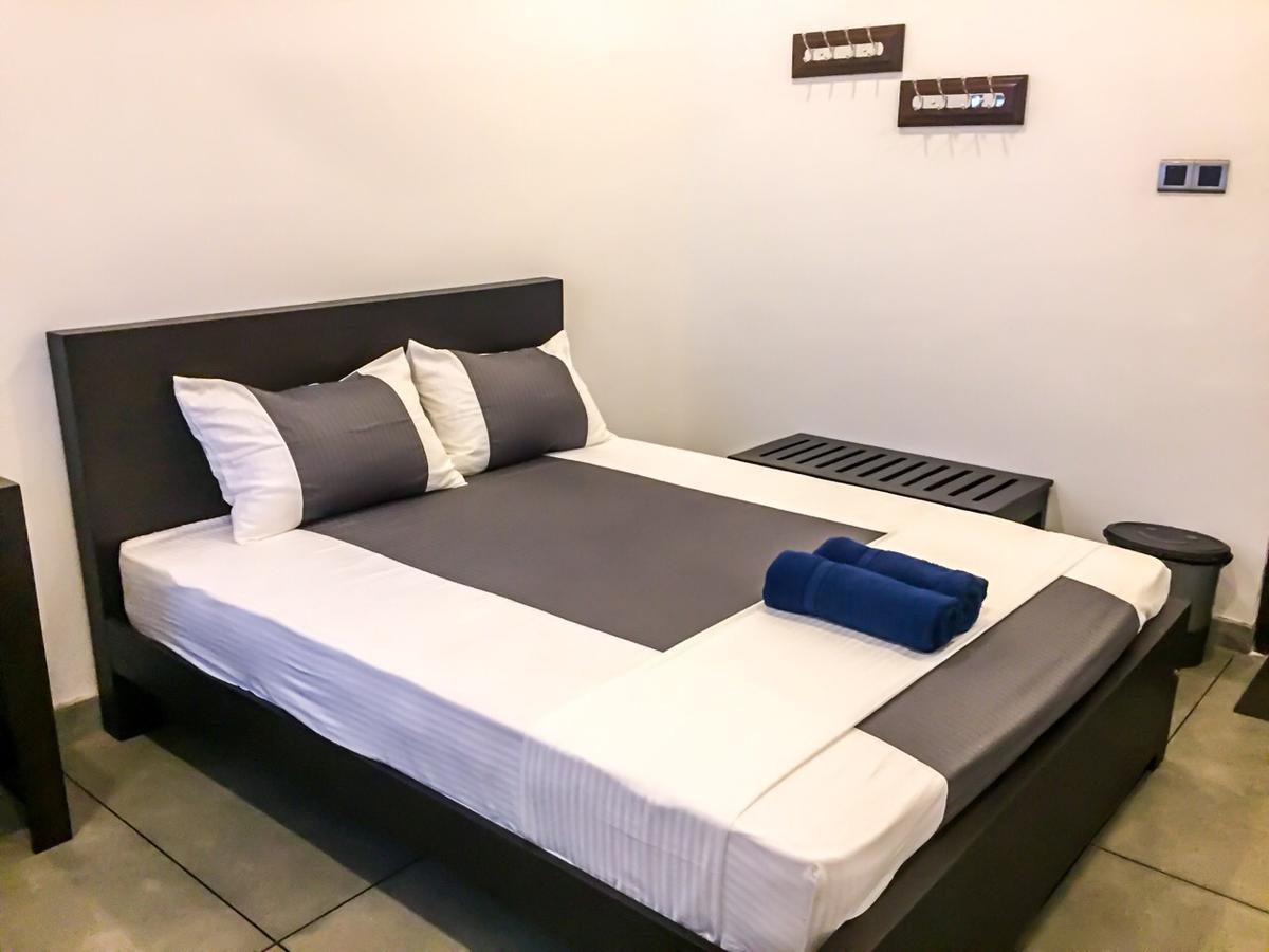 Us Motel Colombo Homagama Екстер'єр фото